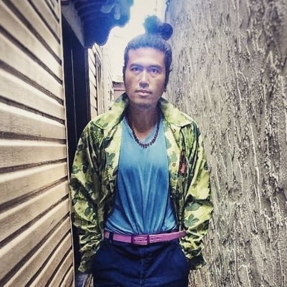 Meet your Posher, Lavi - Picture 1 of 1